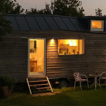 Holiday home Tinyhouse Minimalus I - Outdoorkueche Und Nebeldusche *